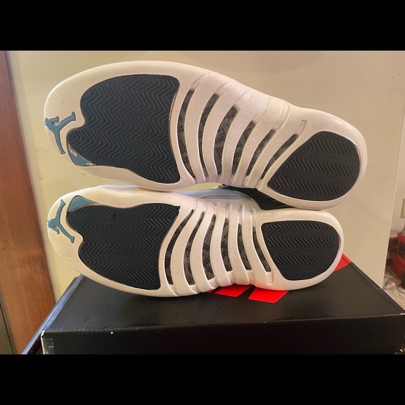 Jordan 12 Retro Obsidian (2012) Size 11 - Picture 8 of 10